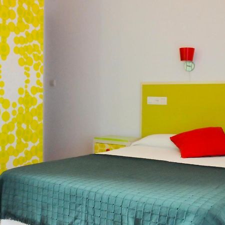 Balenax Pension Gijon Exterior photo