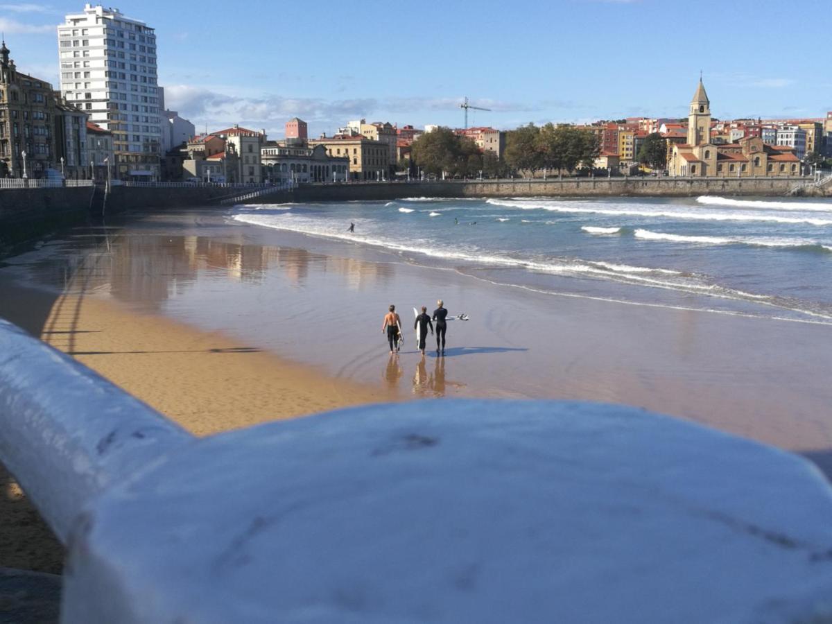 Balenax Pension Gijon Exterior photo